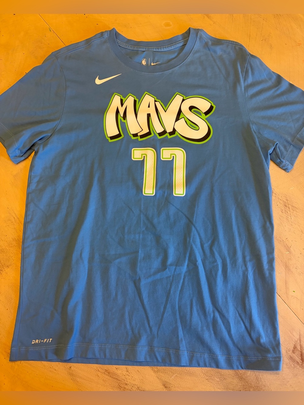 Luka Doncic Dallas Mavericks Mavs Nike City Edition Dri-Fit T Shirt Mens Large